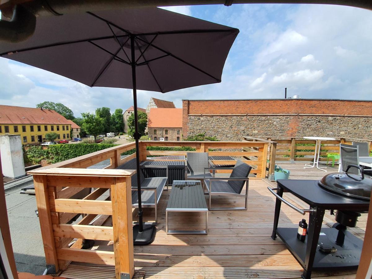 Gemuetliche Dachwohnung Mit Kleiner Oder Grosser Dachterrasse Nebeneinander Wolmirstedt Luaran gambar