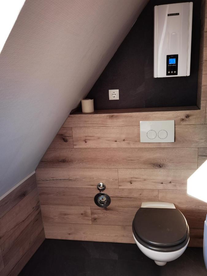 Gemuetliche Dachwohnung Mit Kleiner Oder Grosser Dachterrasse Nebeneinander Wolmirstedt Luaran gambar