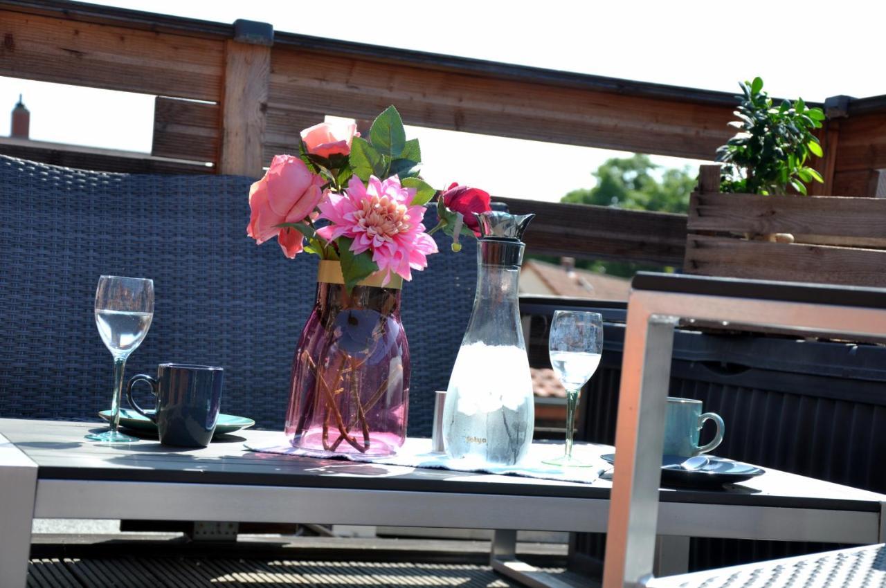 Gemuetliche Dachwohnung Mit Kleiner Oder Grosser Dachterrasse Nebeneinander Wolmirstedt Luaran gambar